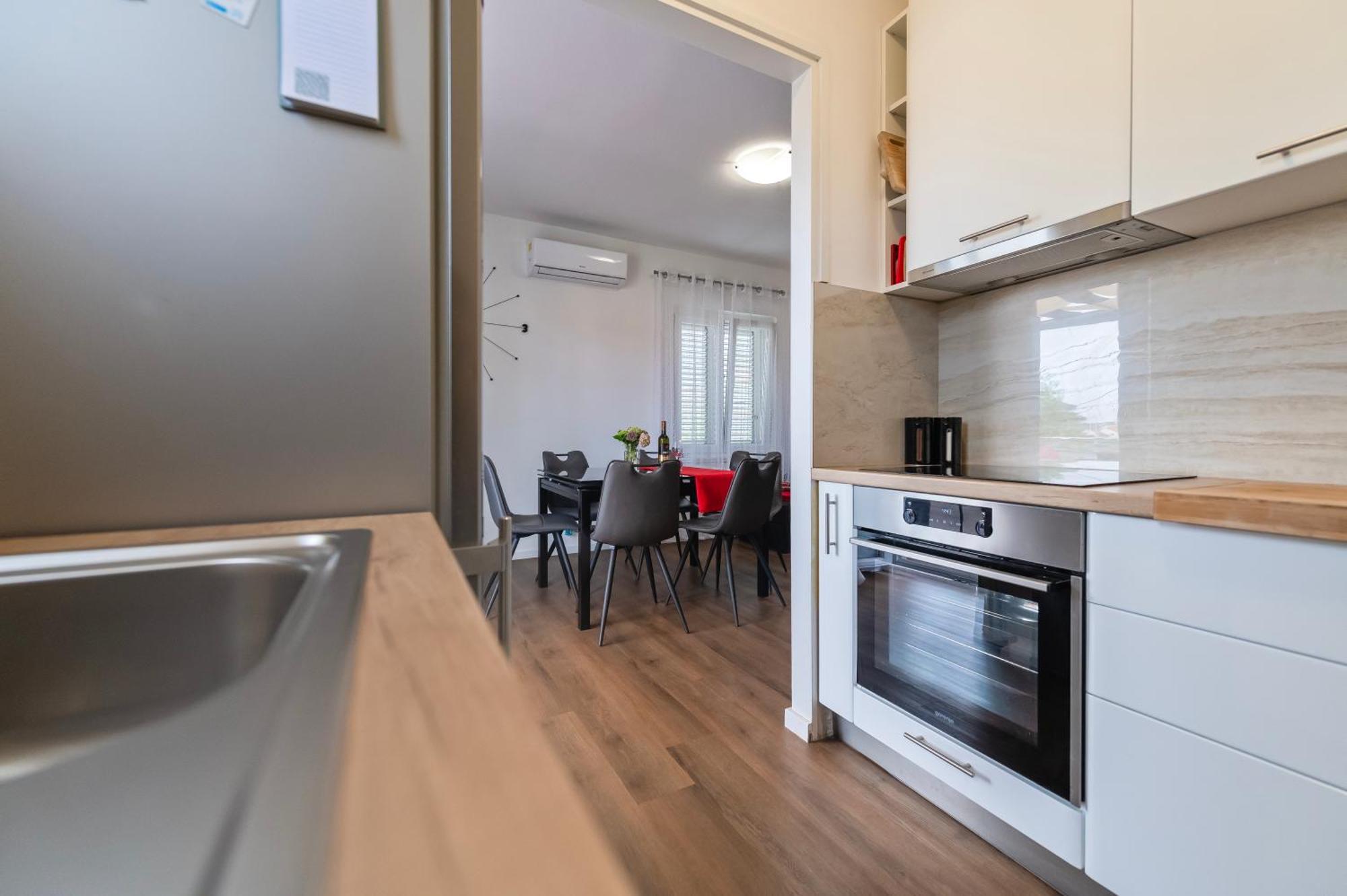 Apartment Marinsko Veli Iz Ngoại thất bức ảnh
