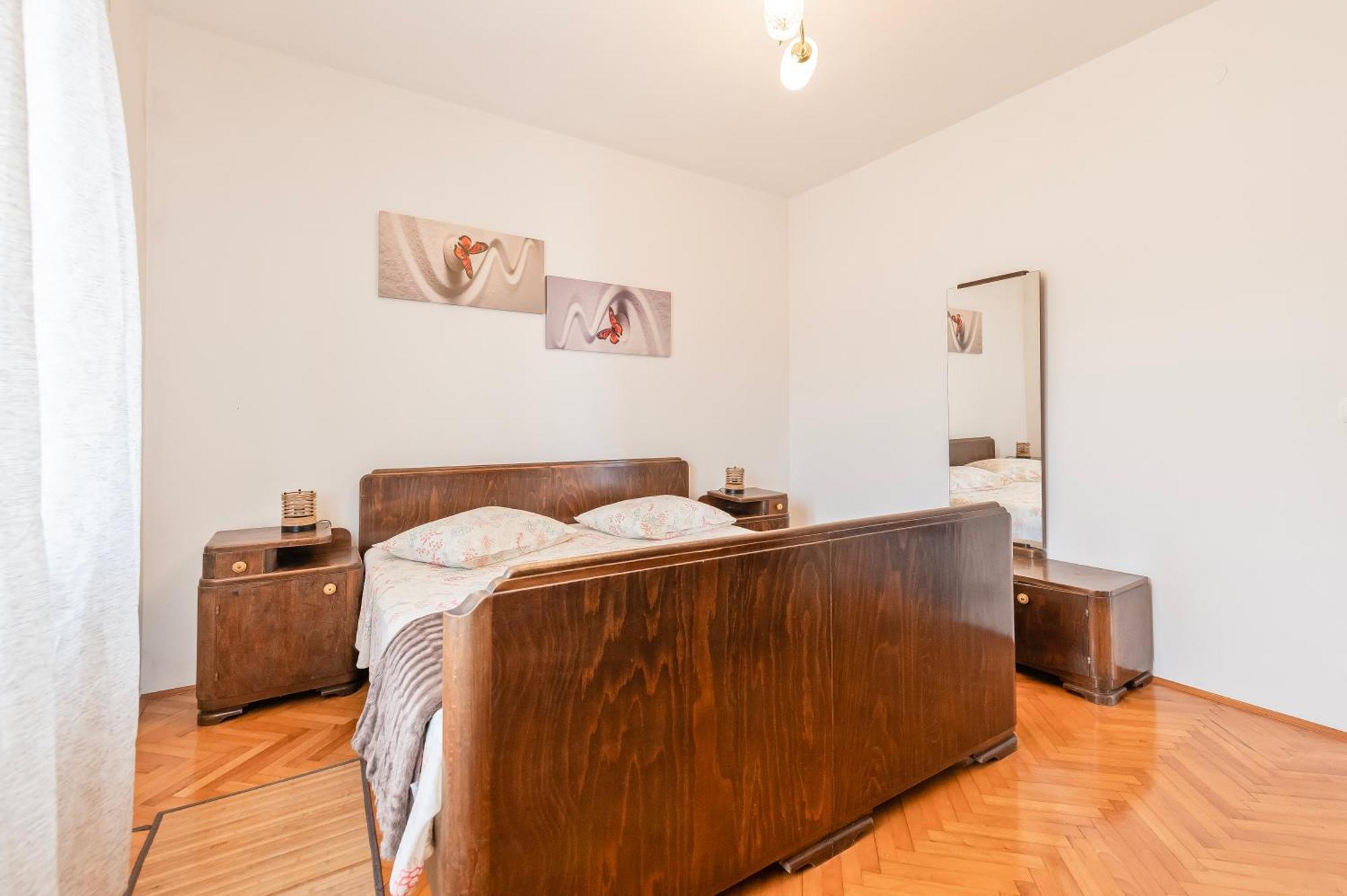 Apartment Marinsko Veli Iz Ngoại thất bức ảnh