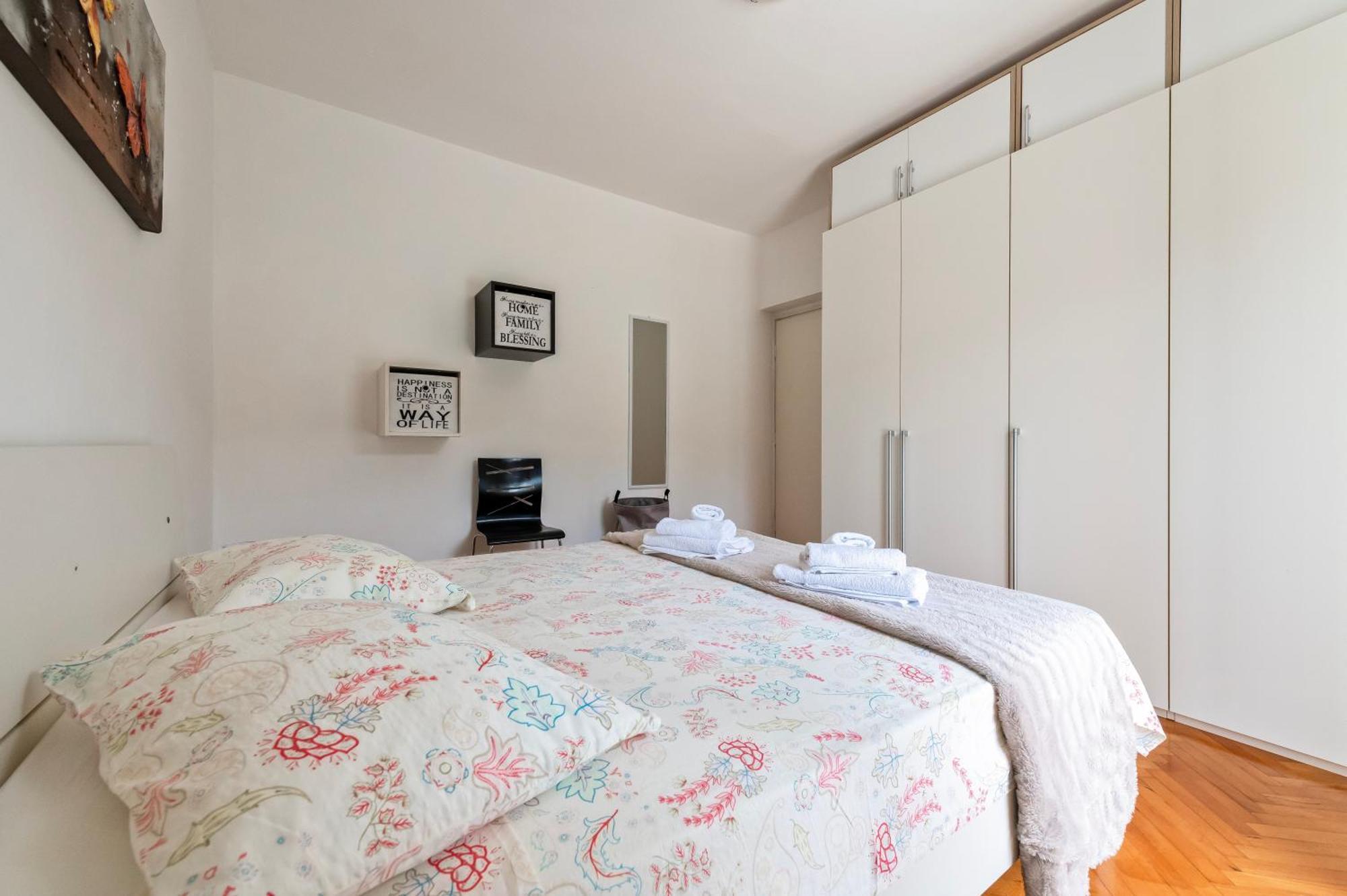 Apartment Marinsko Veli Iz Ngoại thất bức ảnh